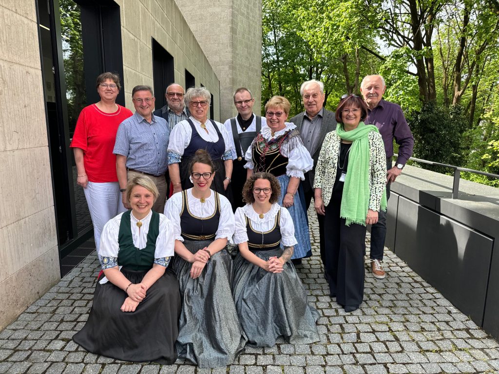 Volkstanzkreis bei der Sudetendeutschen Bundesversammlung
